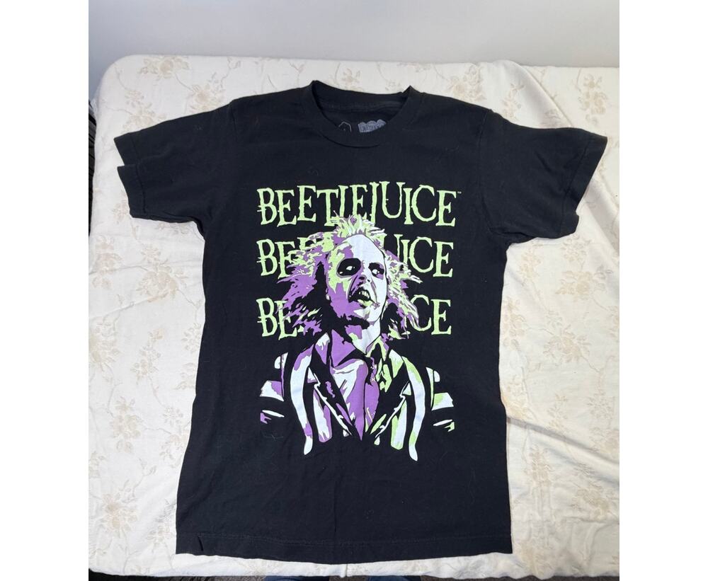 Beetlejuice Women’s Small Black Graphic T Shirt Michael Keaton Horror Movie Tee